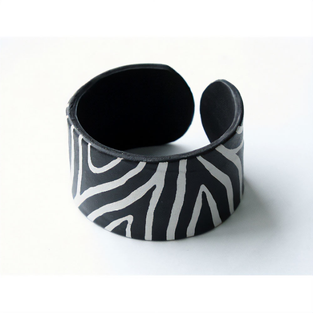 【SALE】動物柄革ブレス ゼブラ @1400→1120円