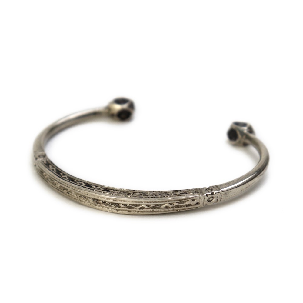 トゥアレグニッケルブレス 17