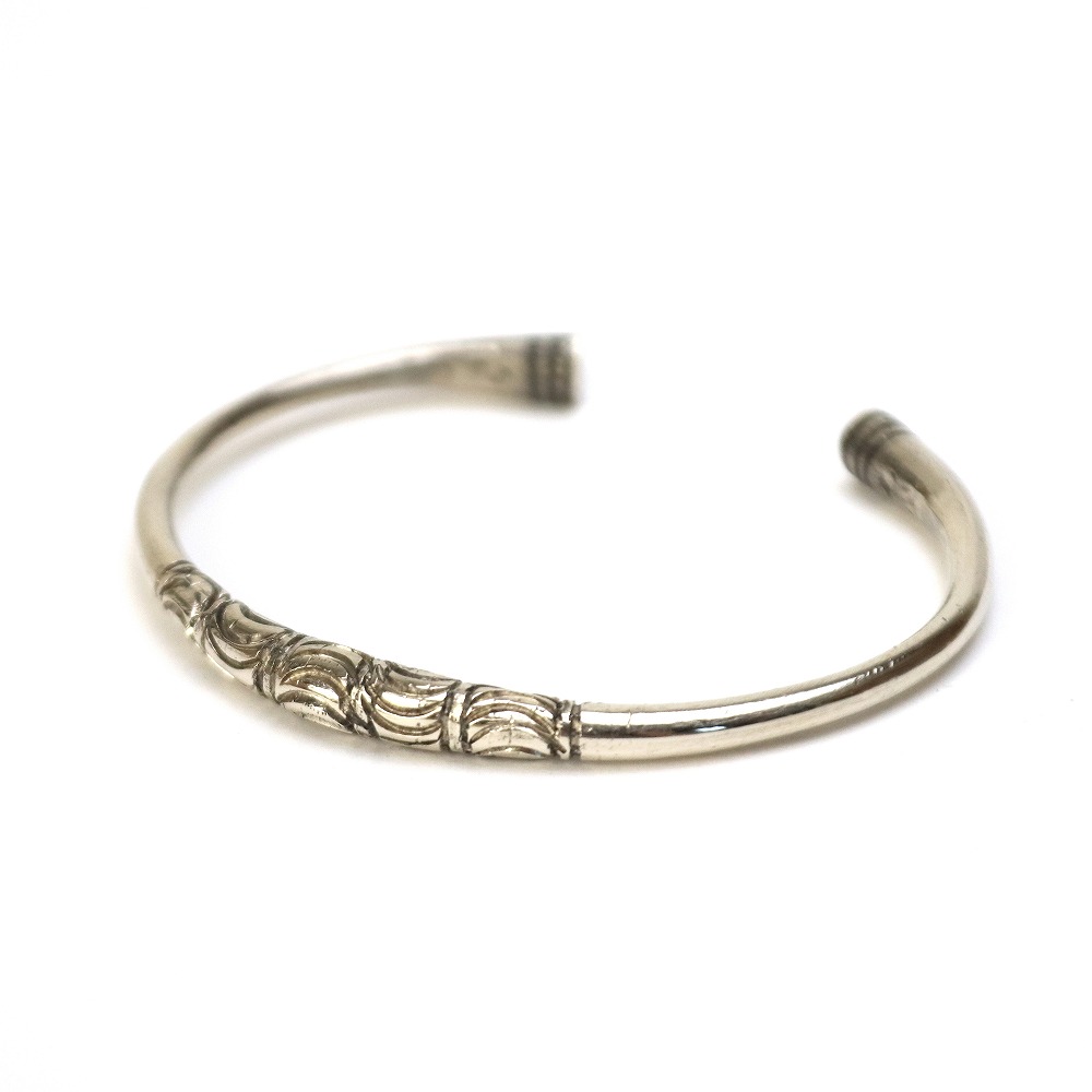 トゥアレグニッケルブレス 18