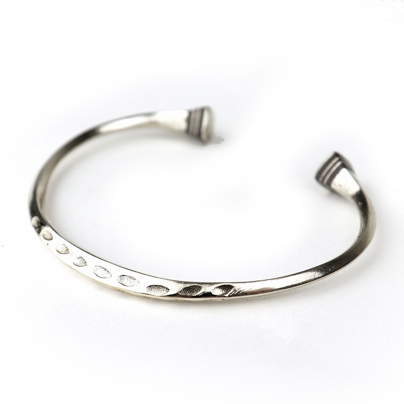 トゥアレグニッケルブレス 良 01