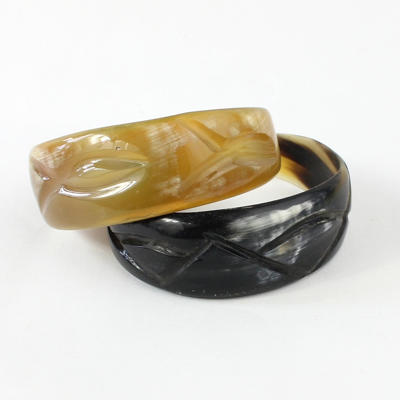 牛角バングル 彫り模様 細