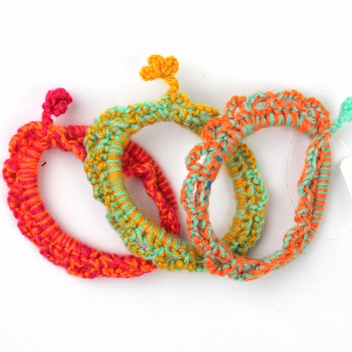 【SALE】ヒラヒラ毛糸手首ゴム @600→480円