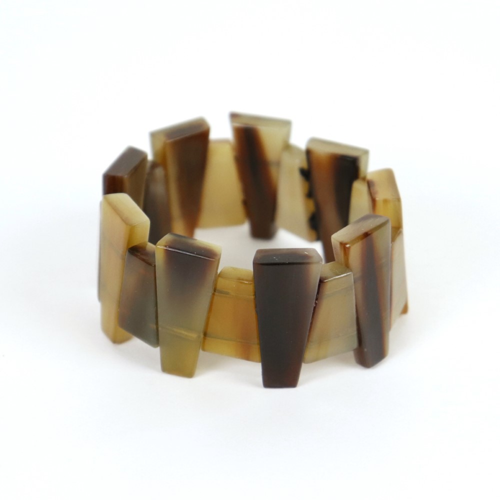 牛角バングル 三角形 ベージュ