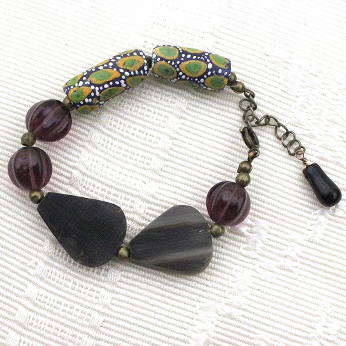 再生ビーズブレスレット ネイビー水玉