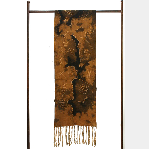 泥染草木染手織り薄布NDOMOショール・ランナーB124一点