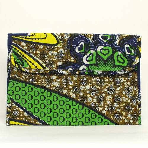 パーニュクラッチバッグ オリーブ