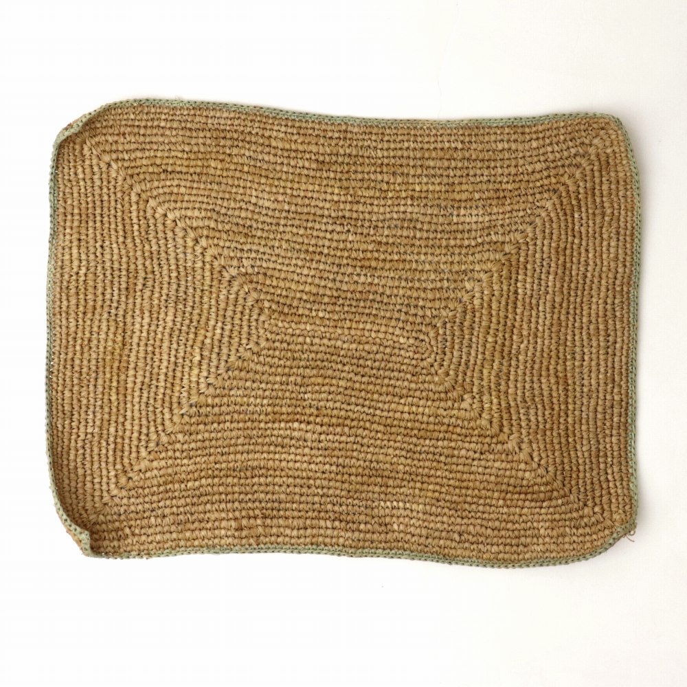 ラフィアかぎ編みランチョンマット 四角 無地縁色 紅茶藍 23SS一点物 @5800→4640円