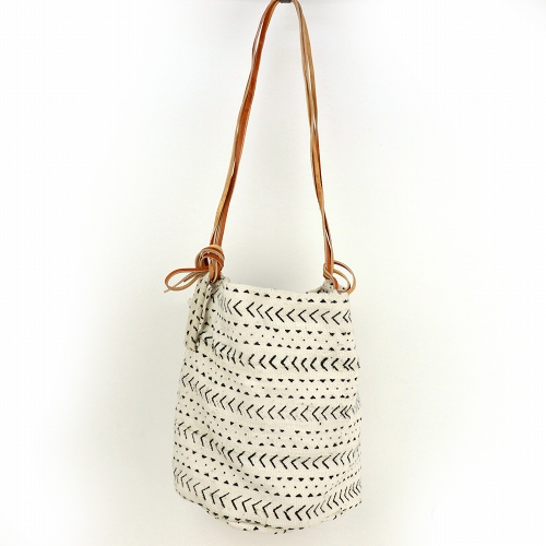 泥染筒型バッグ中細革2本ストラップ白模様