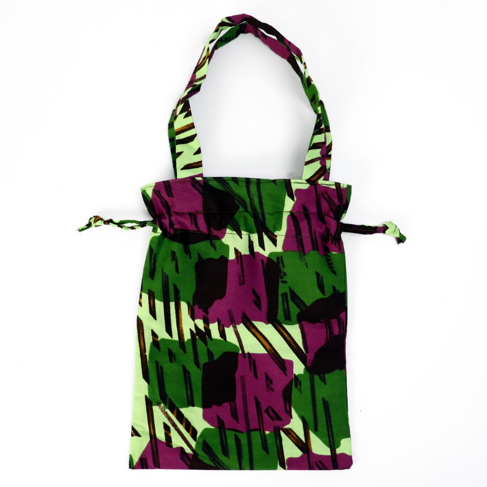 パーニュ ぺたんこ巾着バッグ キャベツ畑