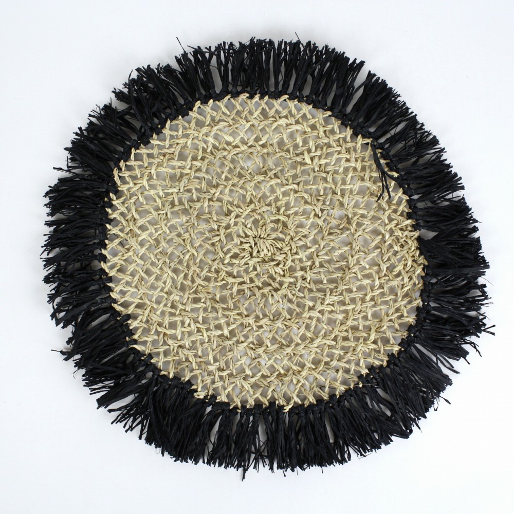 タザまんまる透かし編み ランチョンマット ラフィアフリンジ付き 黒 24SS一点物 @6500→5200