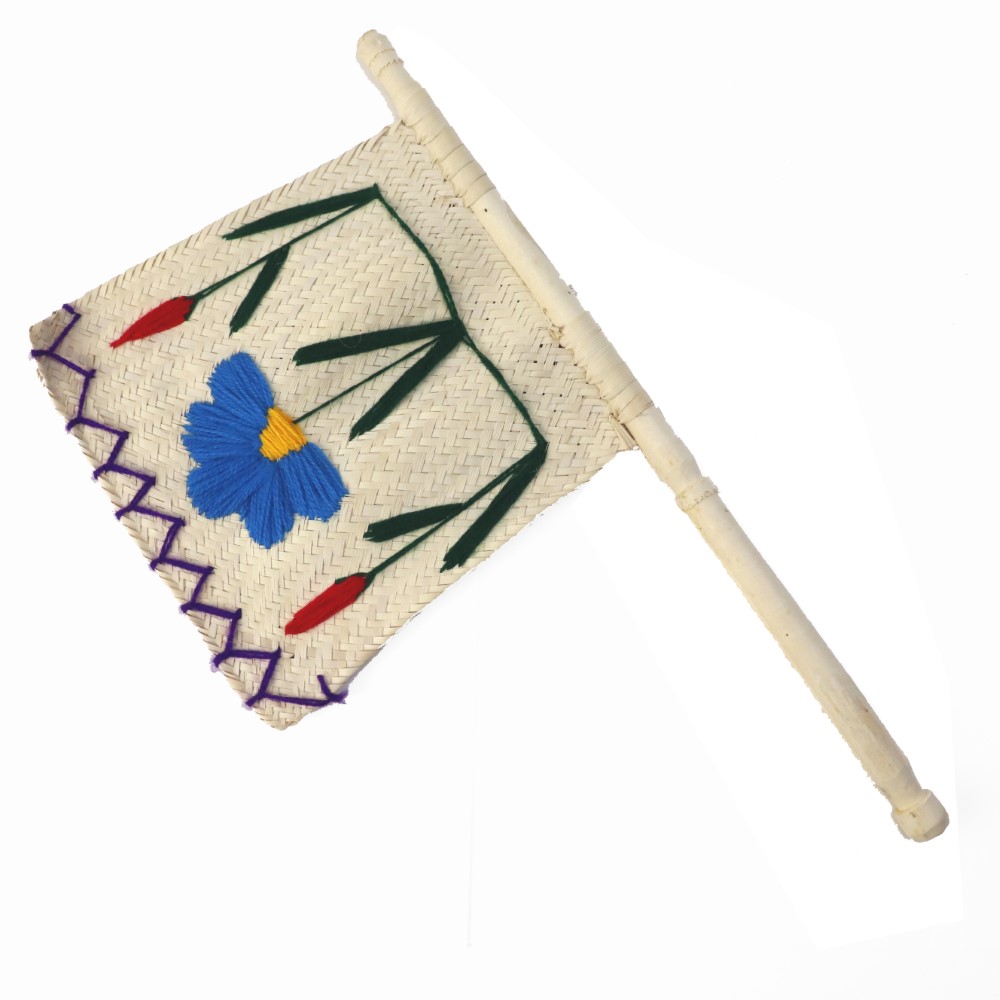 パーム刺繍うちわ