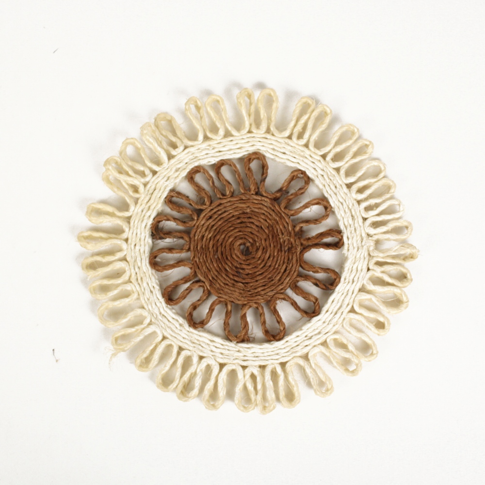 ジンバブエ サイザルポットマット フラワー 茶 24SS一点物 @2000→1600