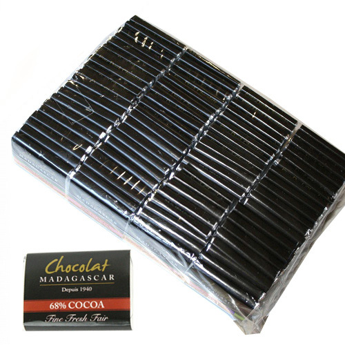 ショコラマダガスカル ミニタブレット ダーク68% カカオニブ 100枚入