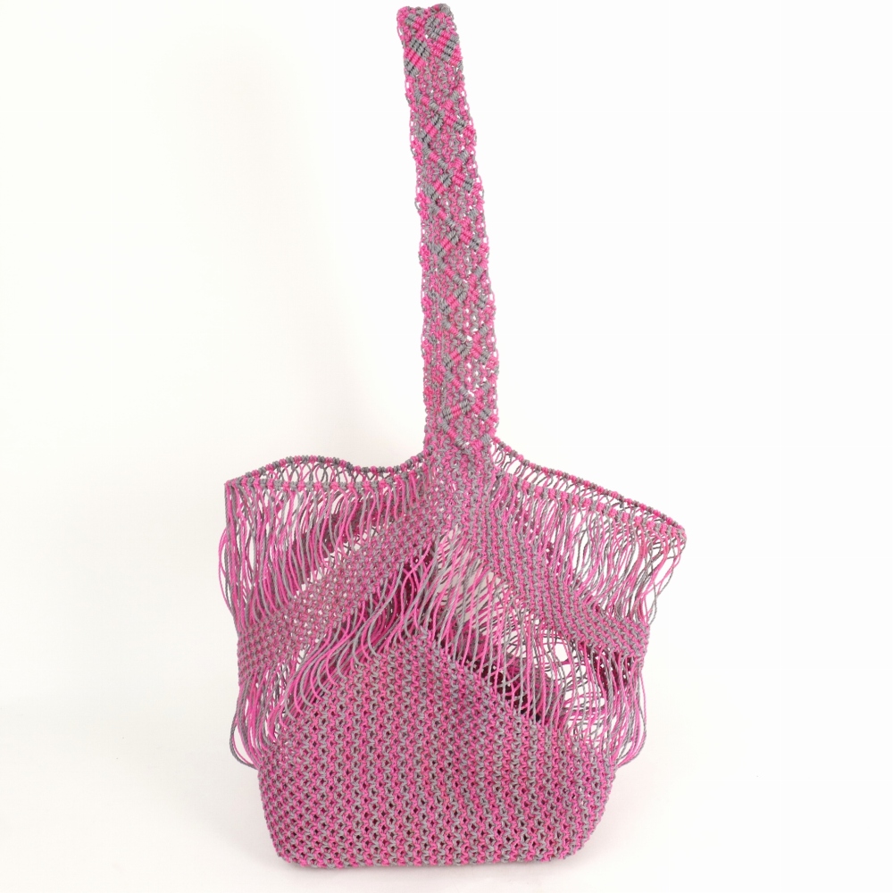 ナイロンマクラメ編みバッグ Vデザイン 1本ハンドル グレーピンク 22SS一点 @12000→9600