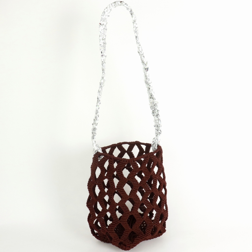 ナイロンマクラメ編みバッグ ジグザグ縦長 ケニアサイザルビニールショルダー 茶 22SS一点 @12000→9600