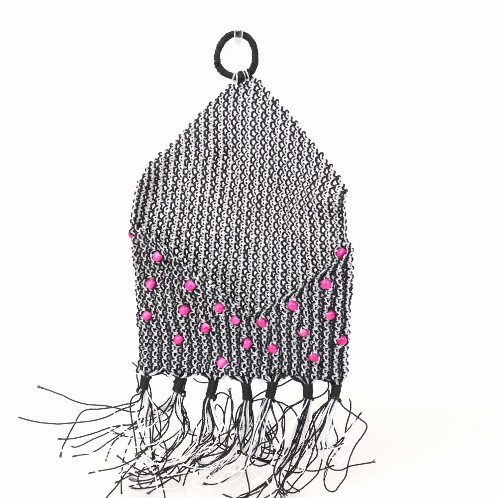 ナイロンマクラメ編み カードホルダー ビーズ装飾 白黒 23SS一点物 @8500→6800円