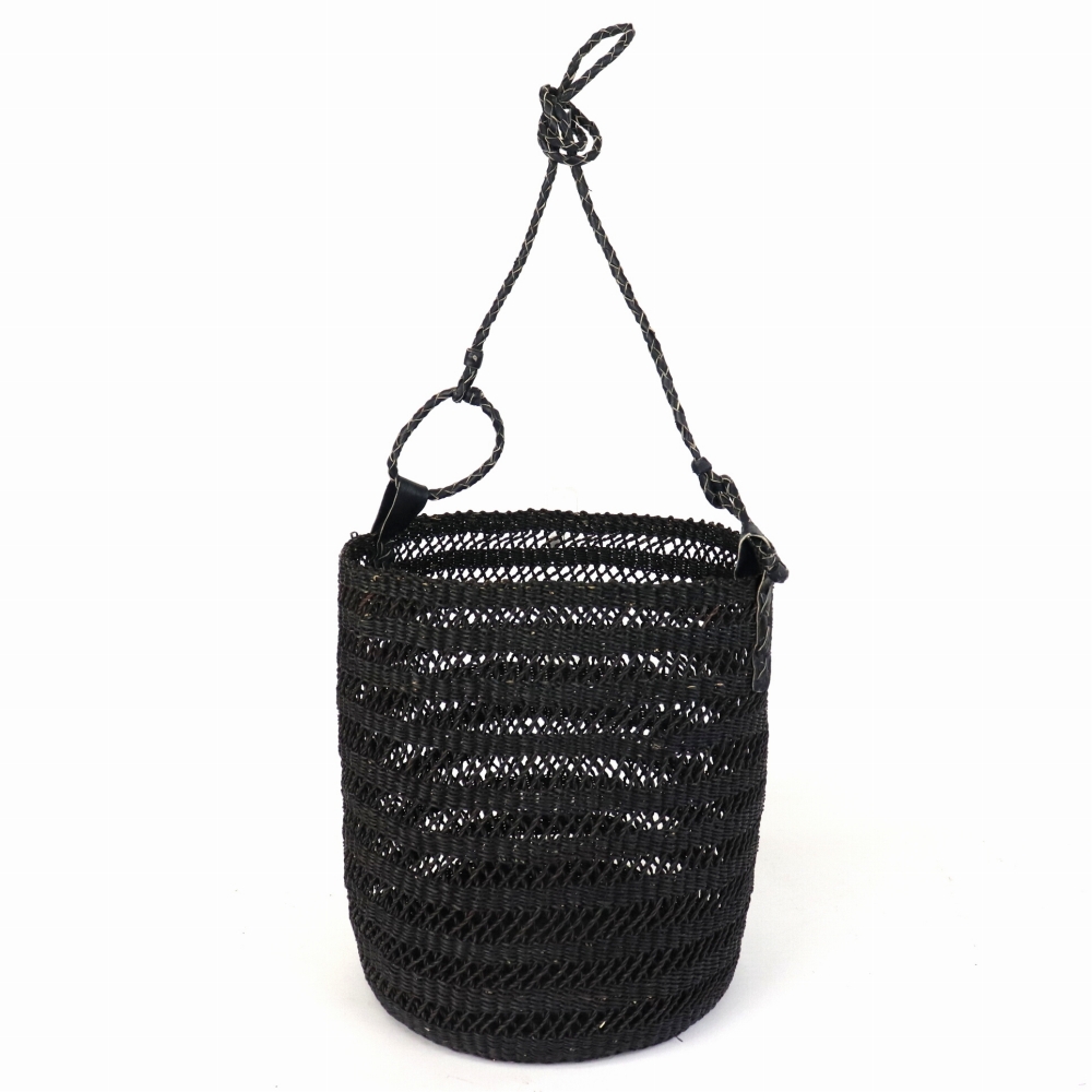 ボルガバスケット 筒型透かし 大 革ショルダー 黒 黒革 23SS一点物 @13500→10800円