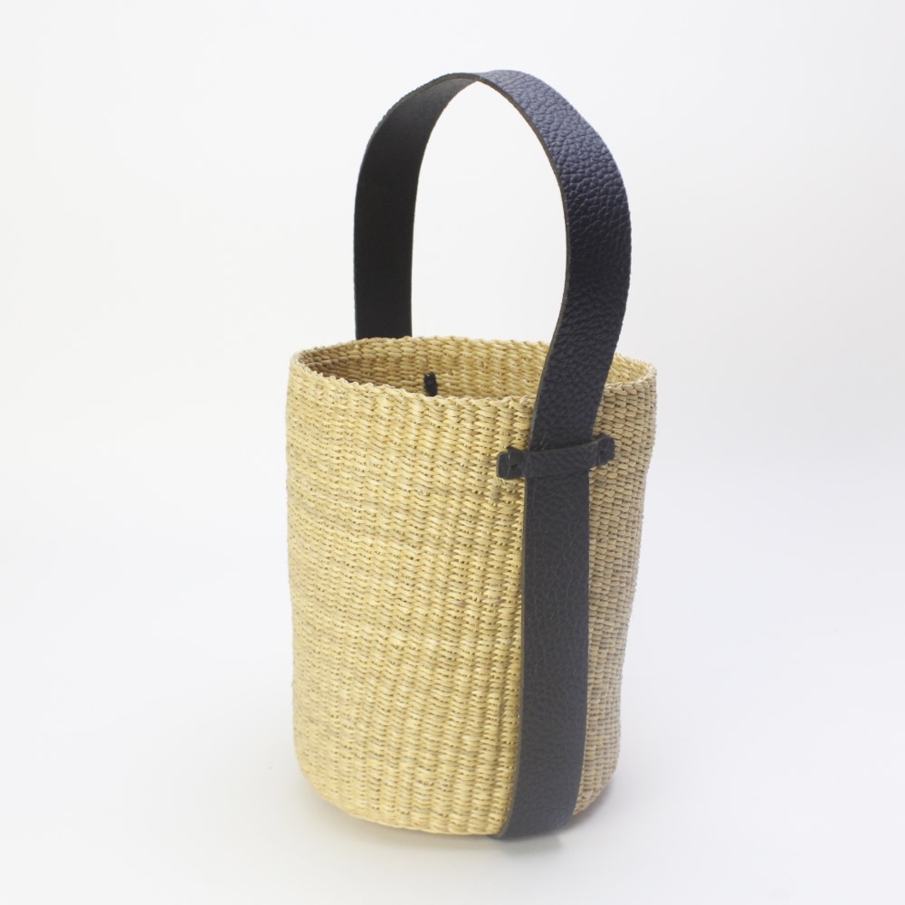 ニャリガバスケット 丸底 黒平革ぐるりハンドル 小 ナチュラル