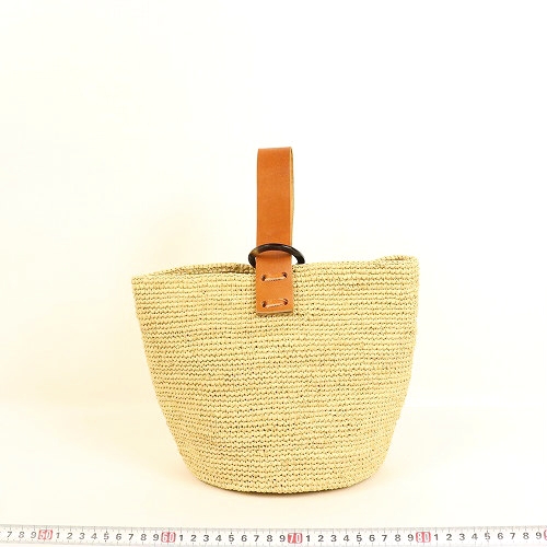 ラフィアかぎ編みバッグ 細編丸底牛角リング NAT
