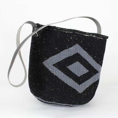 アクリルxサイザルバッグ9インチ モロカンダイヤ モノトーン 平革ストラップ黒　1点もの