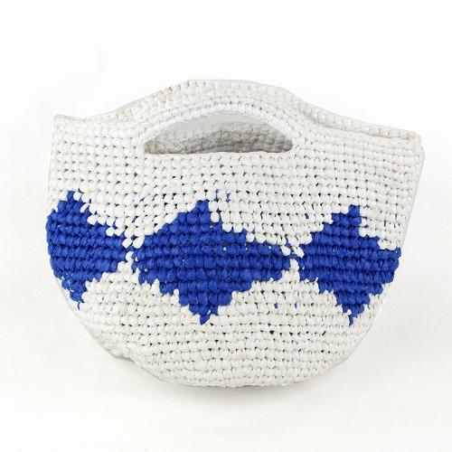 【SALE】プラスチックかぎ編みバッグ9インチ ダイヤ 白x青 @5300→4500