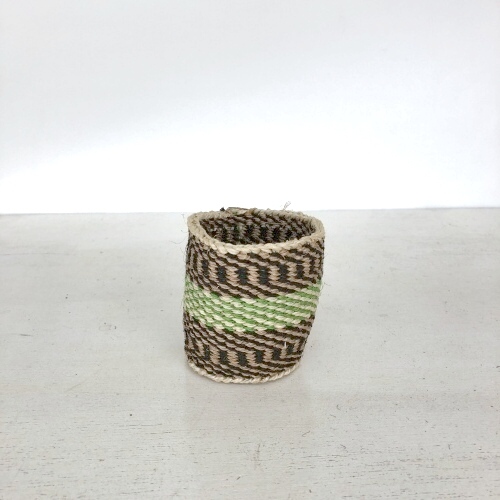 タイタバスケット 草木染インテリアかご マイクロ 底縁 柄0119SS一点 2000→1600円