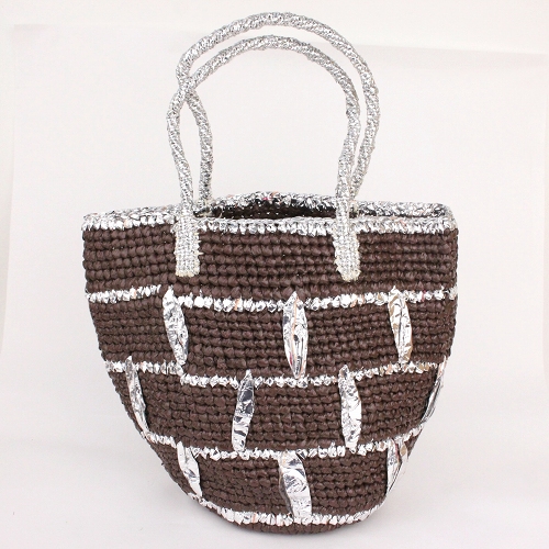 【SALE】プラスチック鍵編みバッグ共手8x12 ストライプ 焦げ茶xシルバー @5800→5000