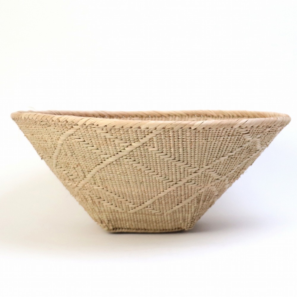 トンガビンガ Vシェイプかご 30-39.9CM 2506 一点物