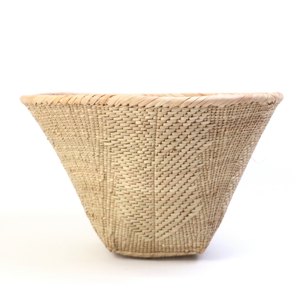 トンガビンガ Vシェイプかご 30-39.9CM 2508 一点物