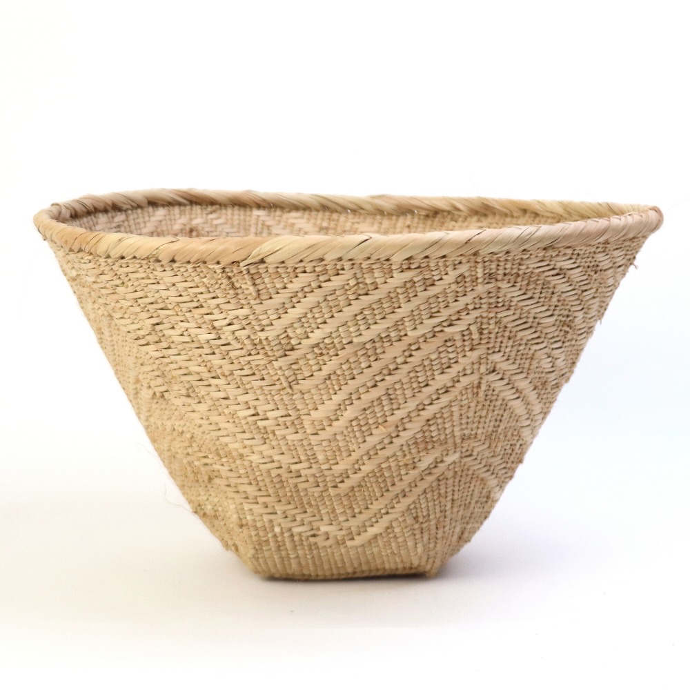 トンガビンガ Vシェイプかご 30-39.9CM 2509 一点物