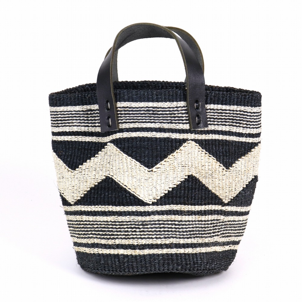 サイザル伝統柄バスケット 中 モノトーン 平革太ハンドル黒
