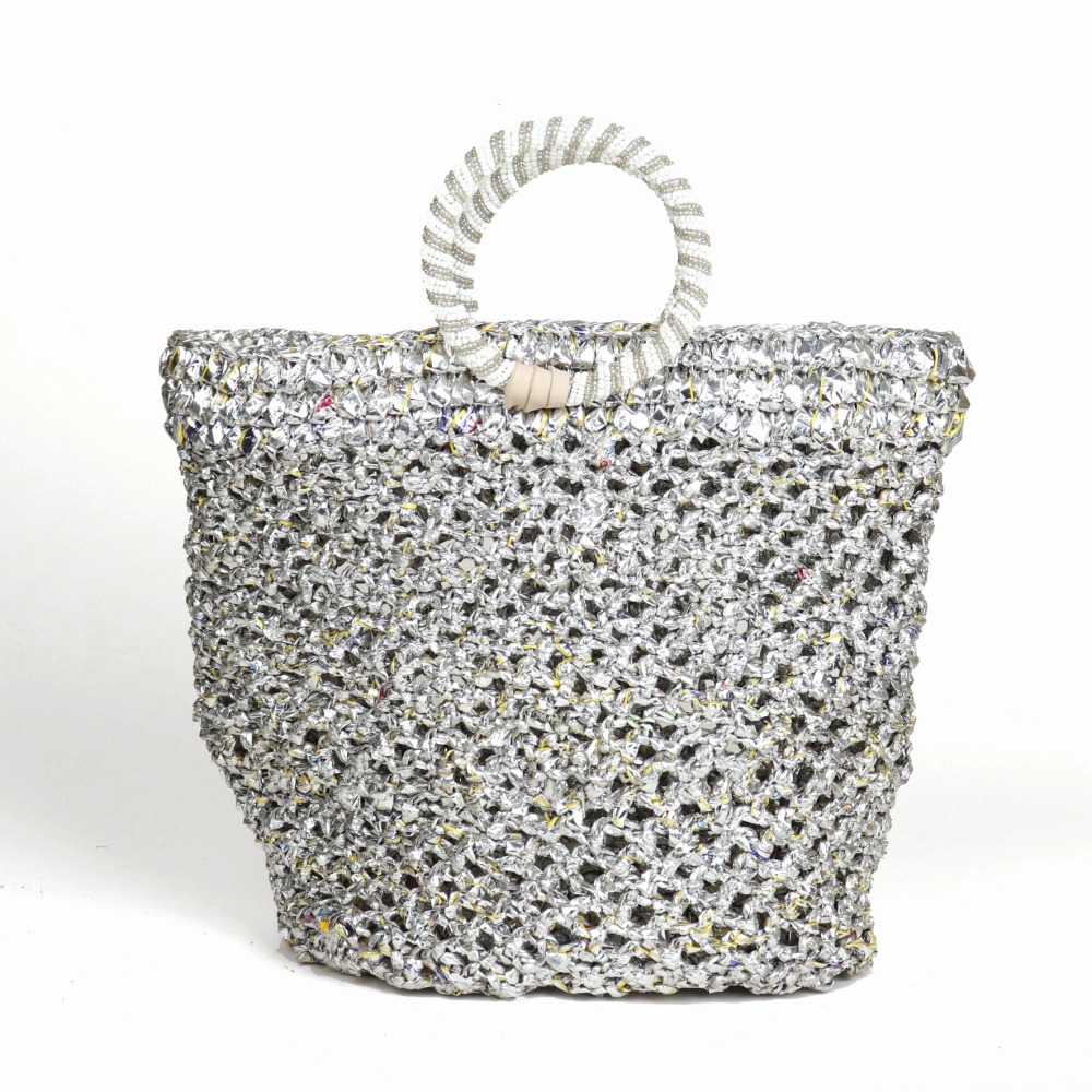 ポリクロシェ8x4x11 四角底 ビーズリングハンドルストライプ 白xシルバー シルバー 23SS一点物 @6500→5200円