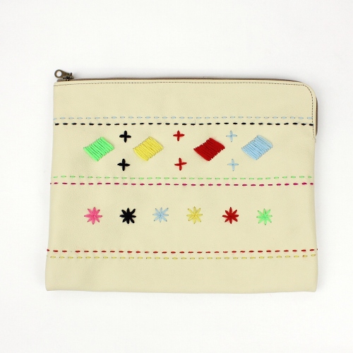 【SALE】革刺繍PCケース 小 32x25 @14000→7000円