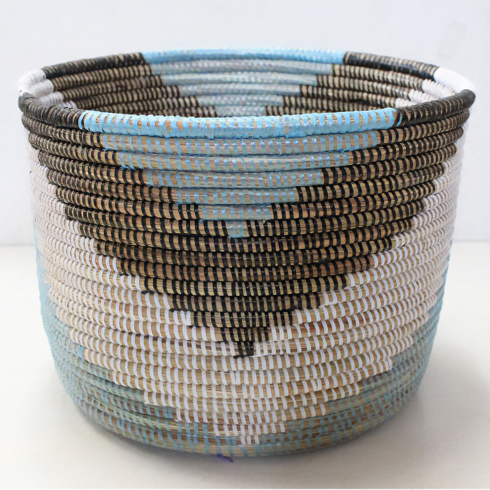 セネガル筒かご V柄 大 サックス焦げ茶白