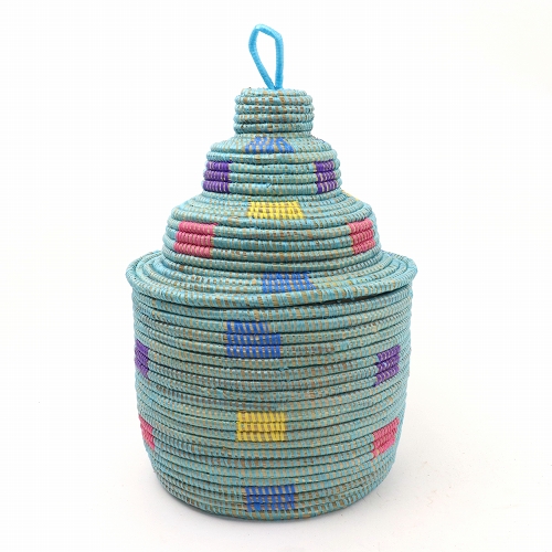 セネガルカゴ 段々デコレーション 四角模様 ペールブルーマルチ 大