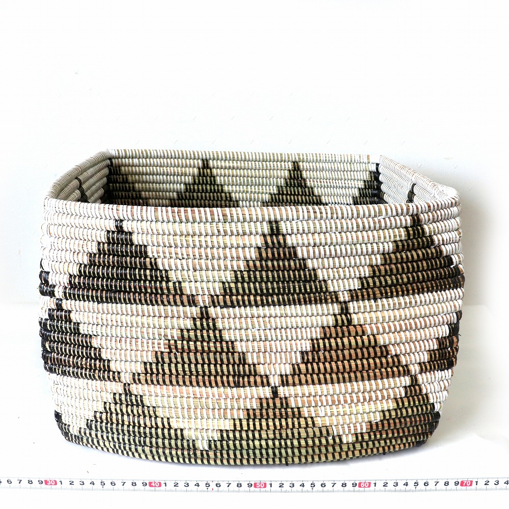 セネガルカゴ 四角 三角段々柄 大 白黒 20SS一点 @12000→9600