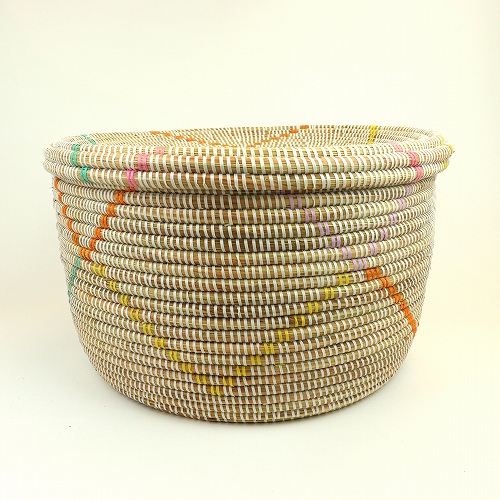 セネガル ぺったり蓋付きカゴ マルチダイヤ柄 白 大