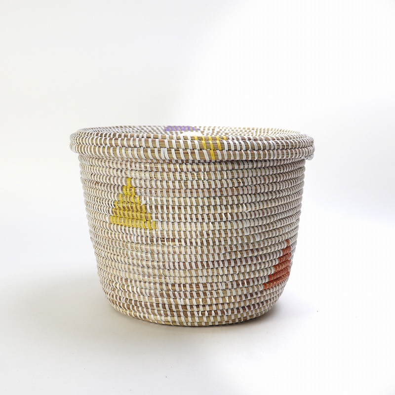 セネガル蓋付き筒カゴ 大 白 三角マルチ