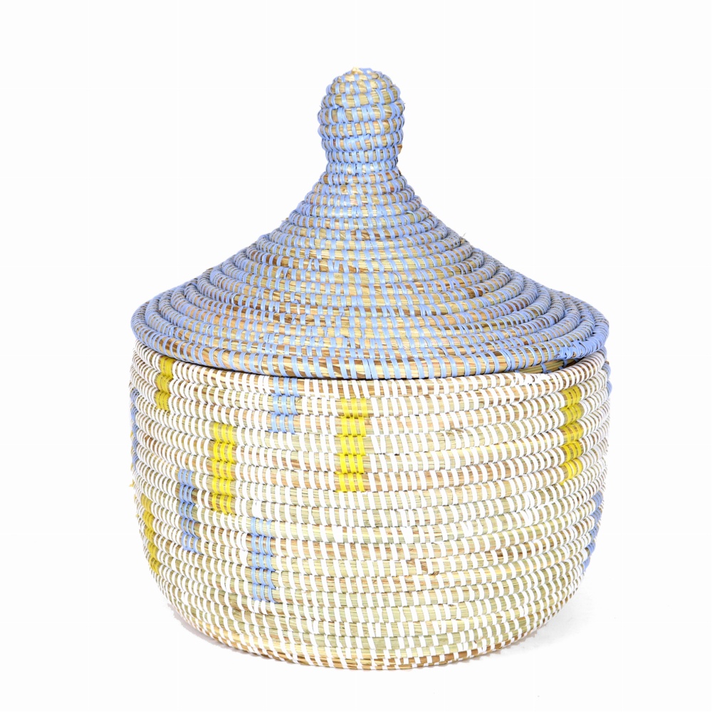 セネガル 蓋付きカゴ 蓋単色 窓柄 ペールブルー