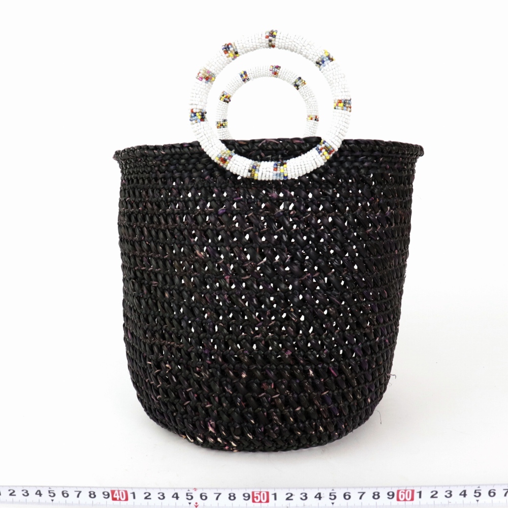 イリンガバスケット 透かし編み M 黒 ガラスビーズリングハンドル 22SS一点 @7500→6000