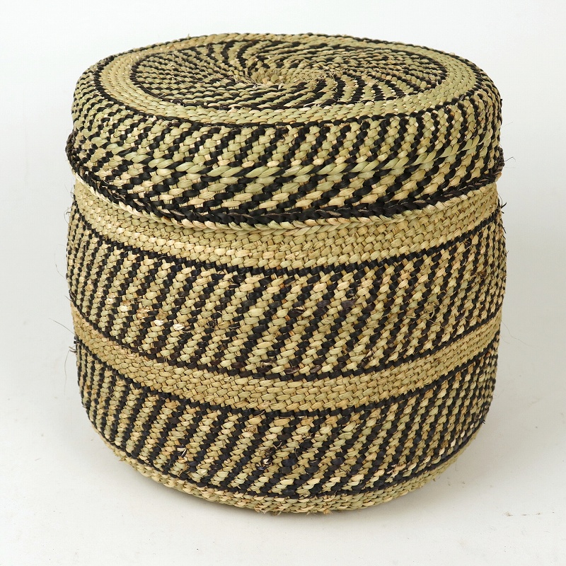 イリンガバスケット 蓋付 M 黒柄