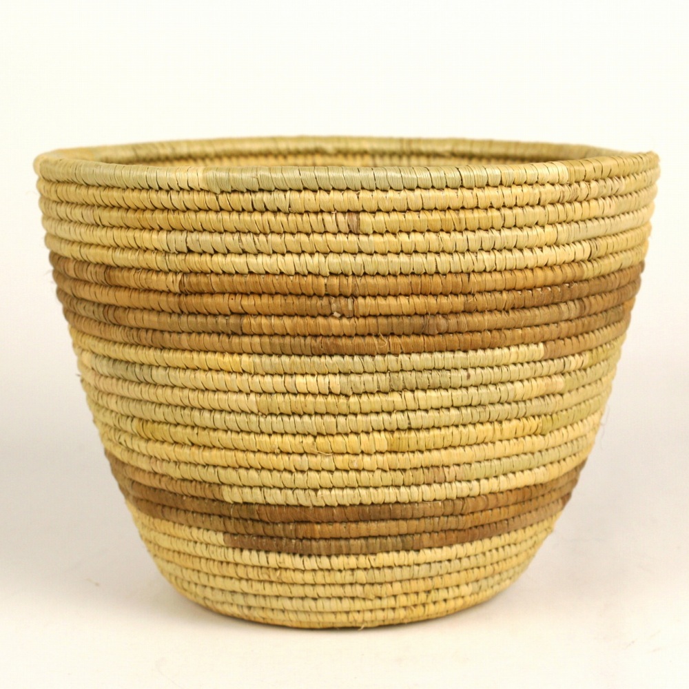 ブウィンディ ゴリラの森キビの葉バトゥワバスケット M ナチュラル 23SS一点物 @6000→4800円