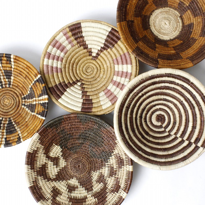 ボツワナバスケット 平かご 15-17cm アソート
