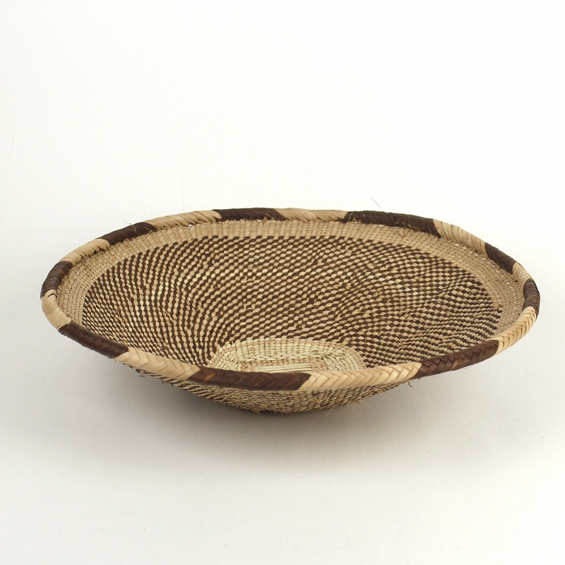 シナサングウェ 椰子の葉平かご 35-39.9cm