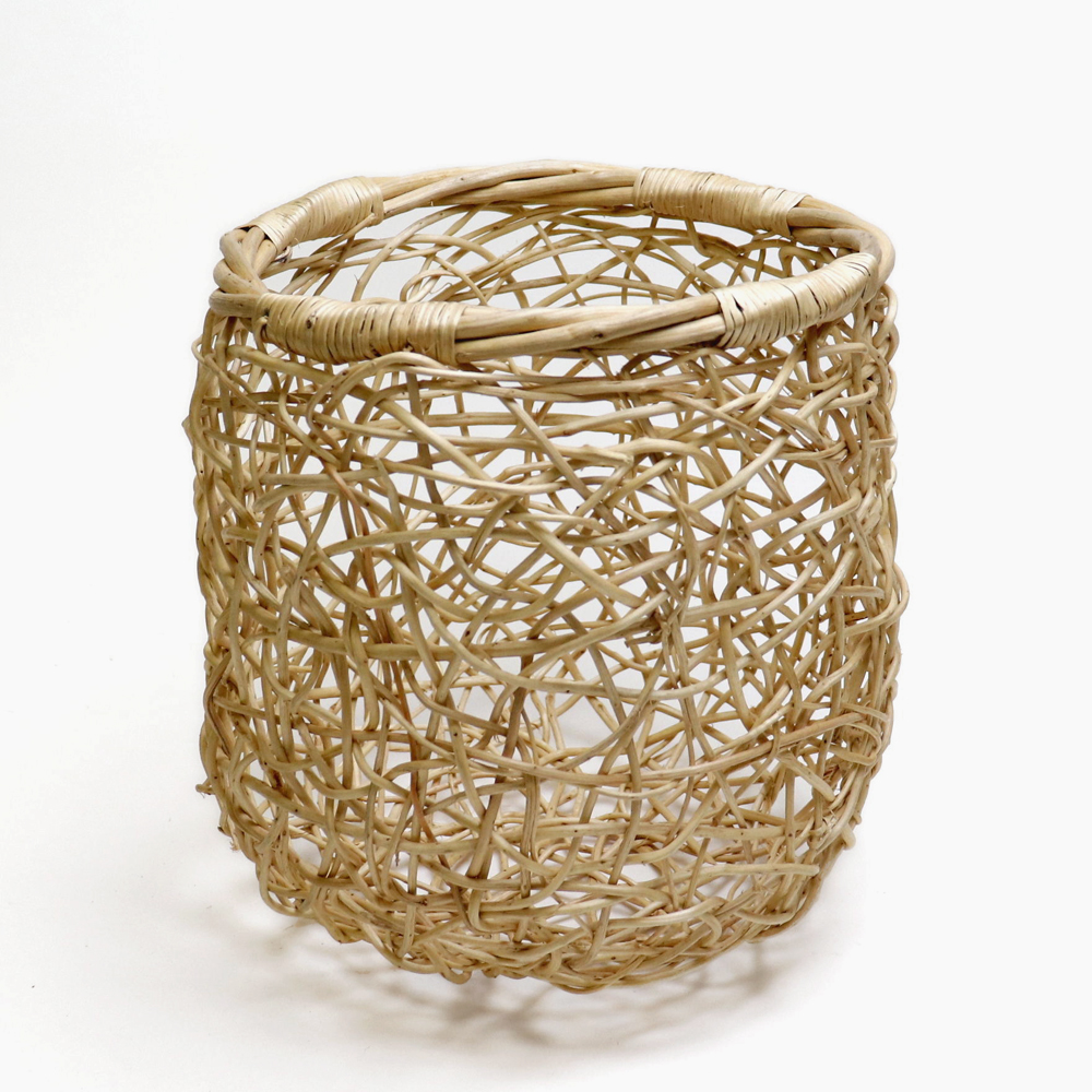 タティンガビンバスケット 中