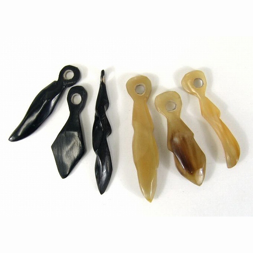 牛角ペンダントヘッド