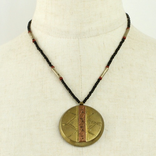 銅円形ヘッドビーズネックレス