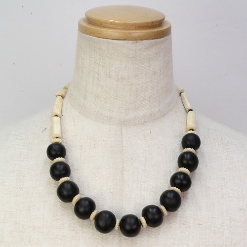 エベン　ネックレス　1