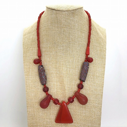 カワラ赤ビーズネックレス 一点もの