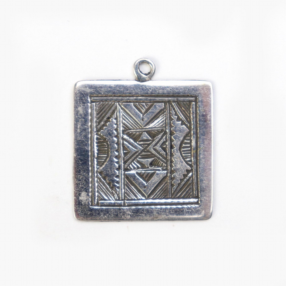 トゥアレグ シルバーペンダントトップ 一点物_2501